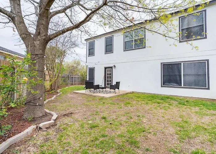 Spacious Beautiful Near Kalahari Round Rock