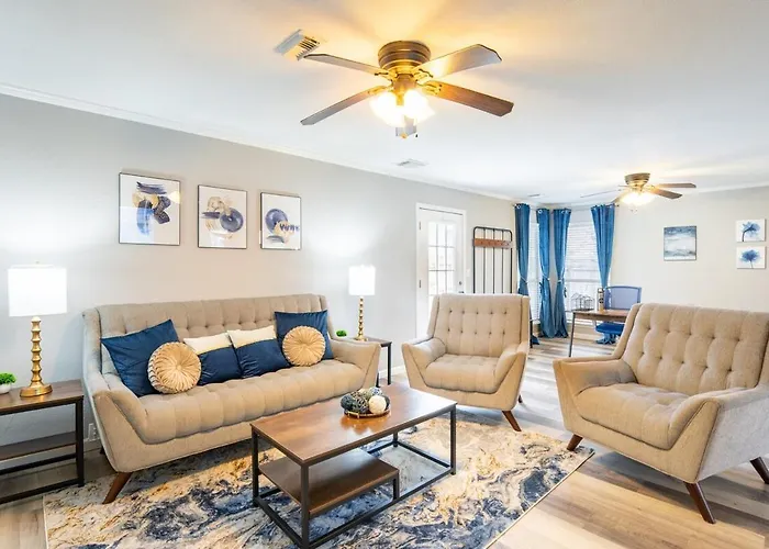 Spacious Beautiful Near Kalahari *